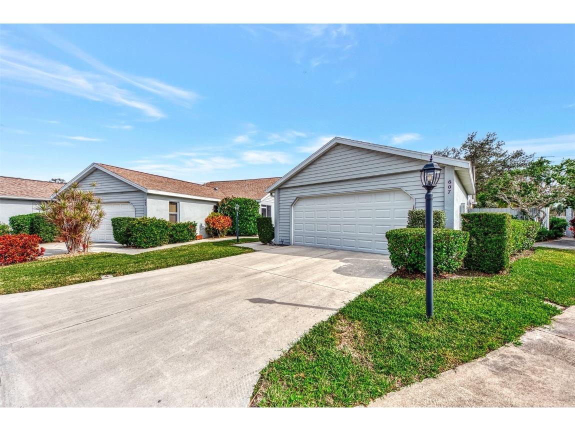 607 Ironwood Circle #160 Venice FL 34292 N6140678 image2
