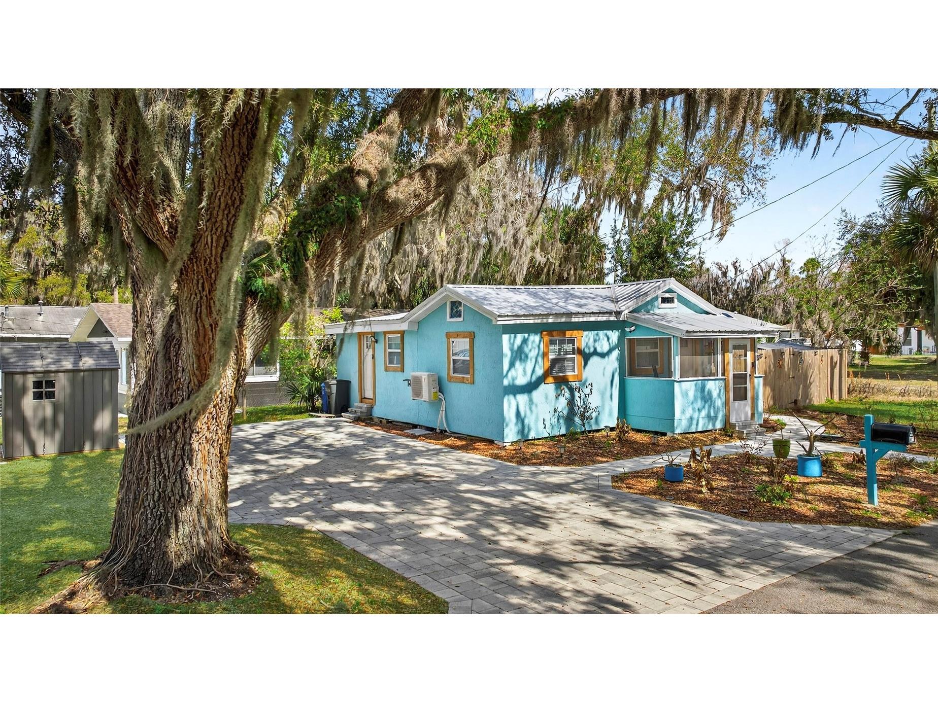 607 Jefferson Street New Smyrna Beach FL 32168 V4947580 image2