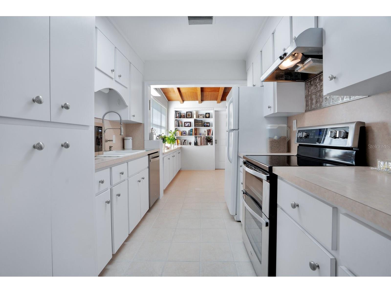 607 Kerneywood Street Lakeland FL 33803 L4962288 image9