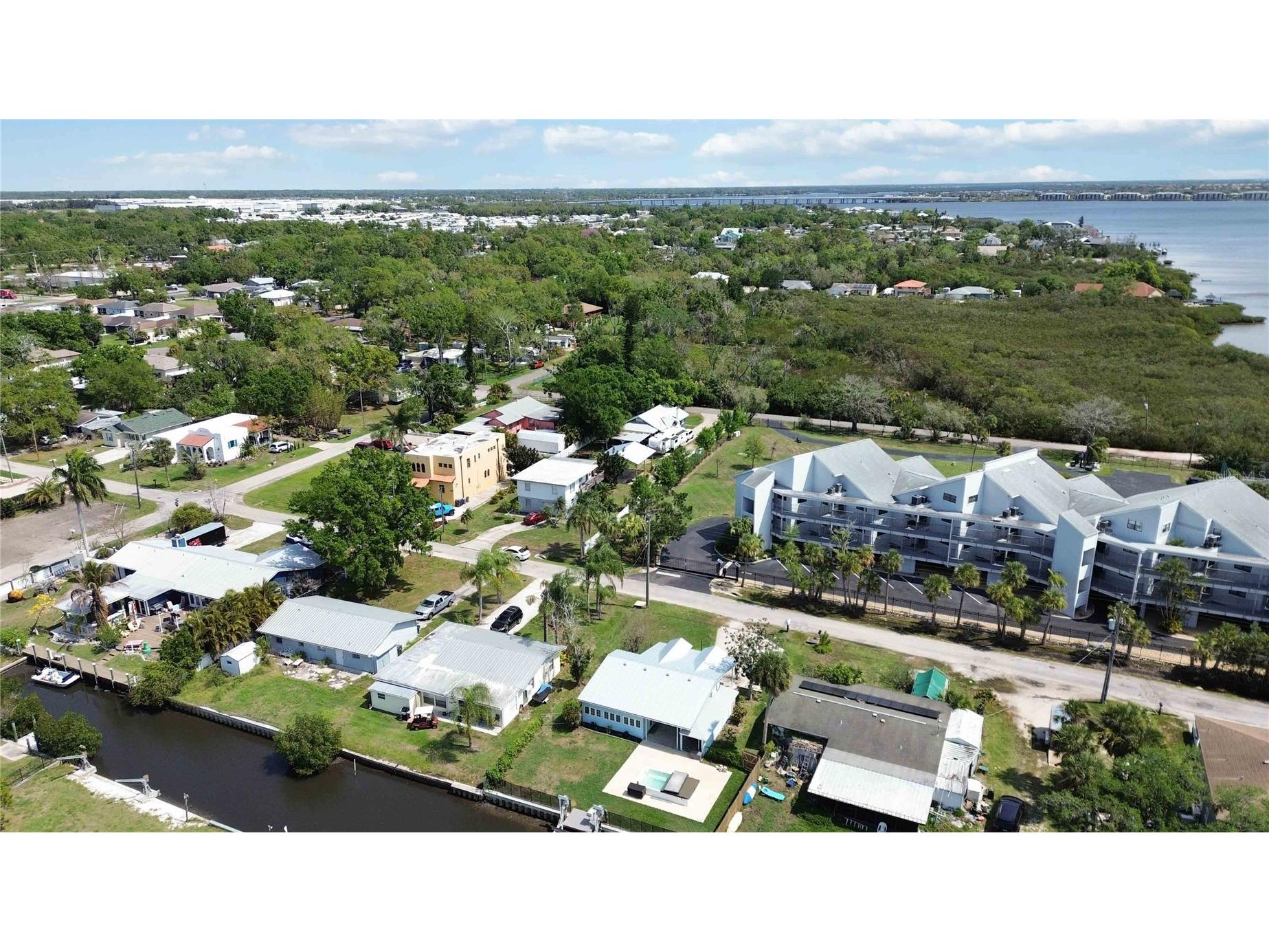 607 Manatee Avenue Ellenton FL 34222 - MANATEE RIVER A4686719 image53