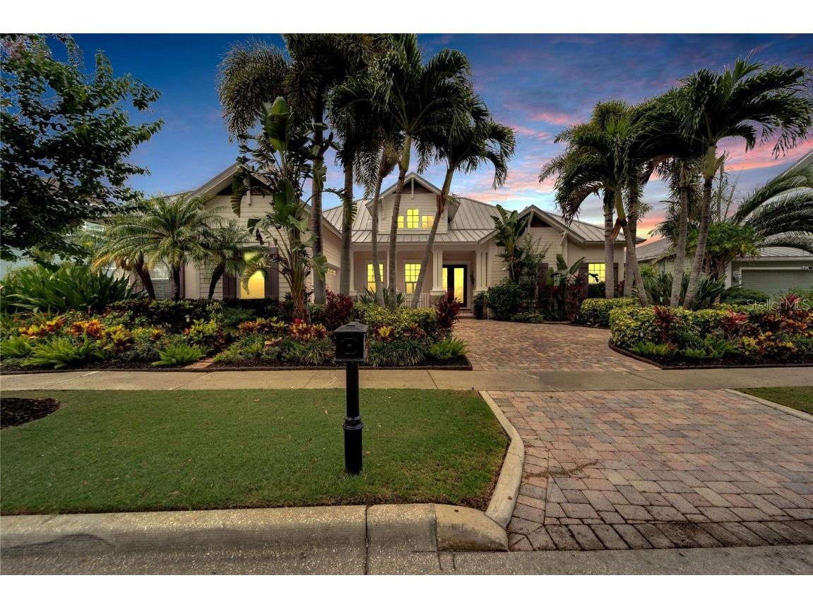 607 Manns Harbor Drive Apollo Beach FL 33572 - LAGOON/MIRABAY ACCESS TO TAMPA T3526254 image1