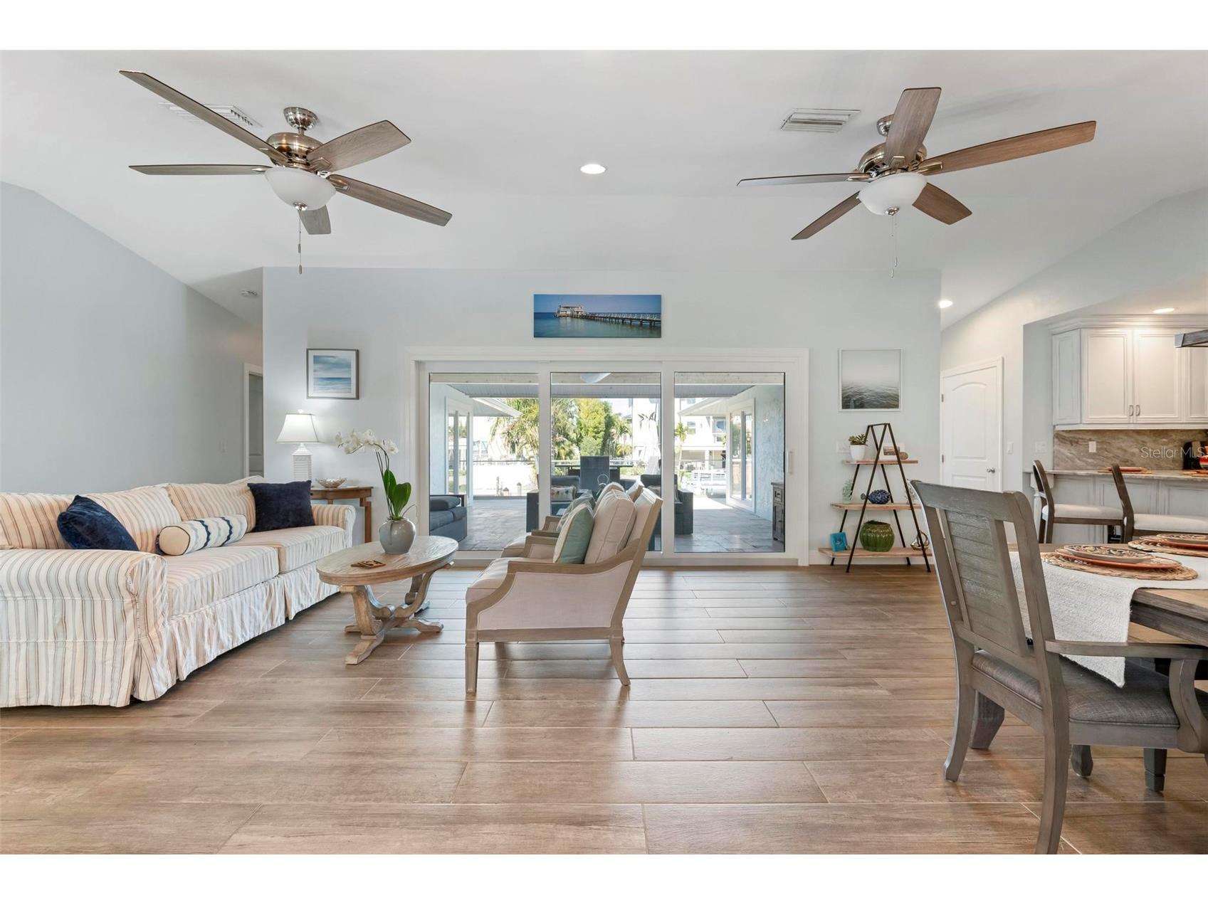 607 North Point Drive Holmes Beach FL 34217 A4682874 image12