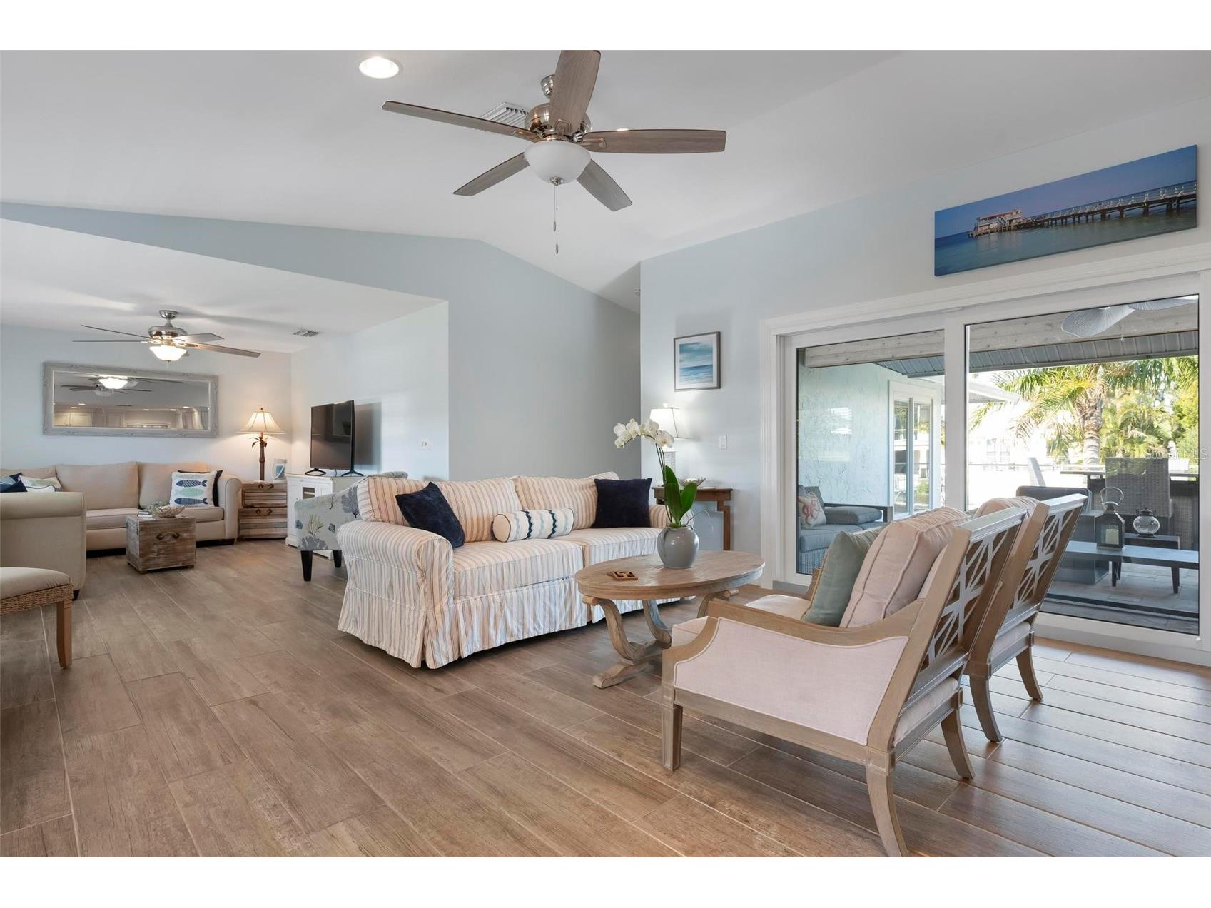 607 North Point Drive Holmes Beach FL 34217 A4682874 image13