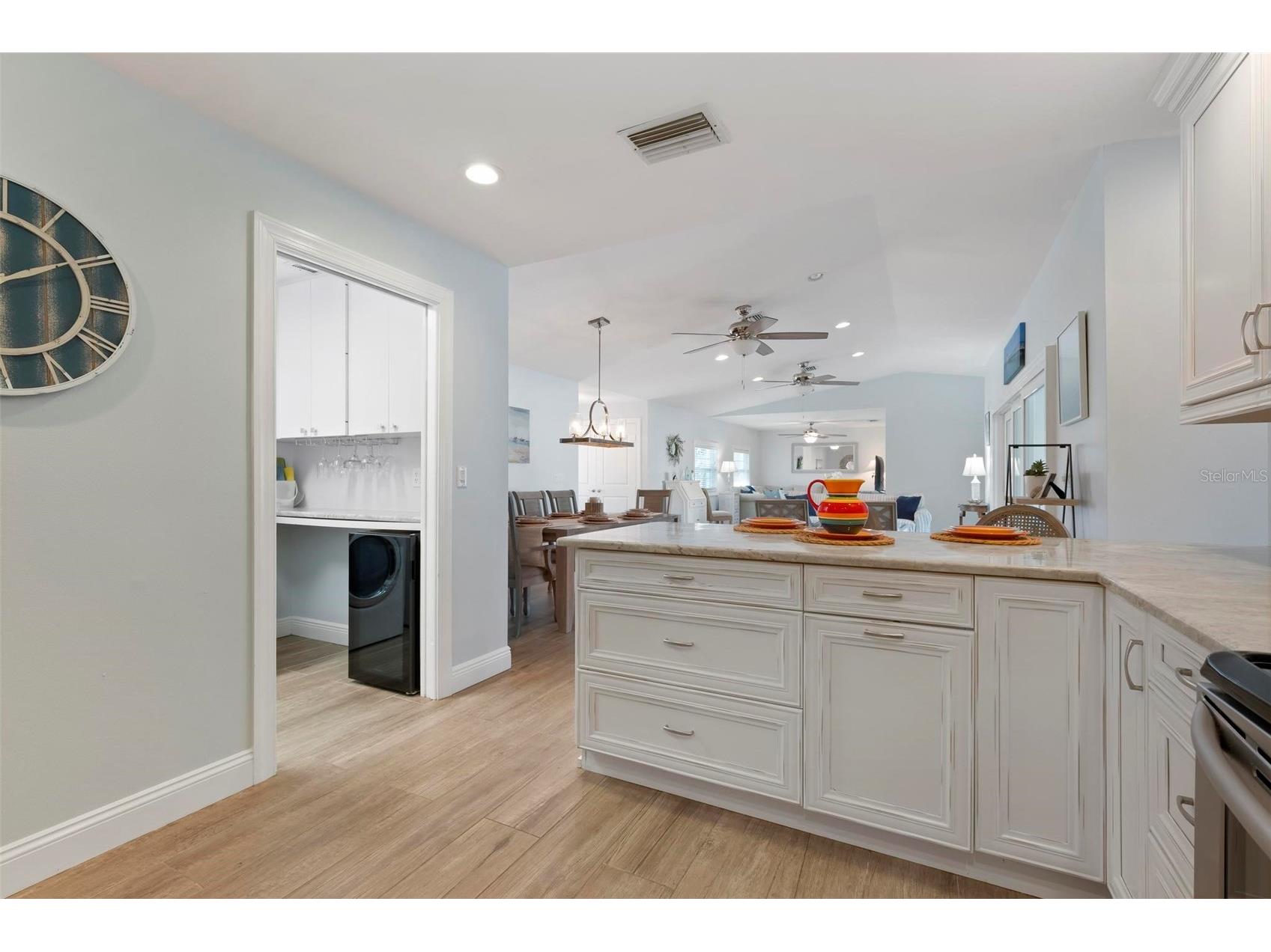 607 North Point Drive Holmes Beach FL 34217 A4682874 image28