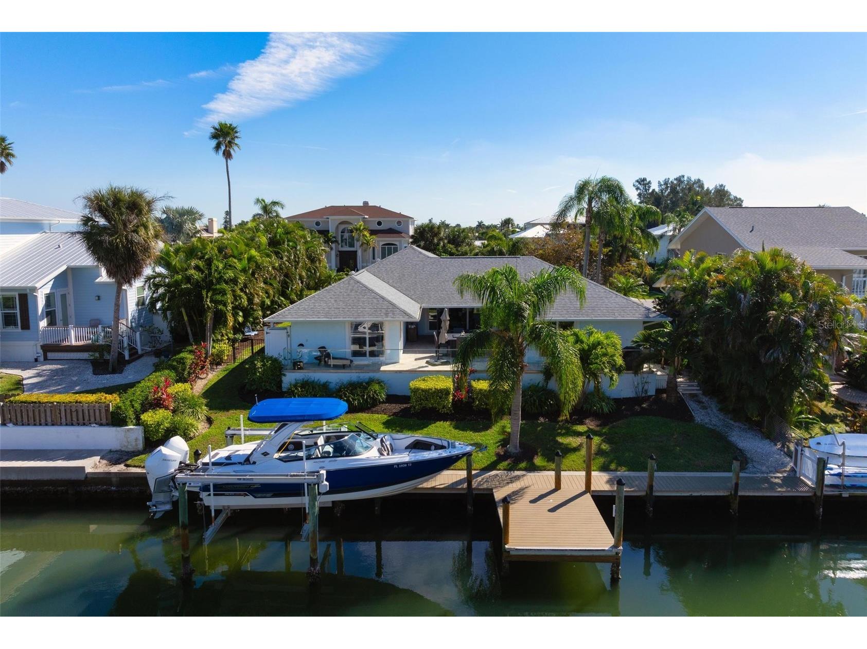 607 North Point Drive Holmes Beach FL 34217 A4682874 image5