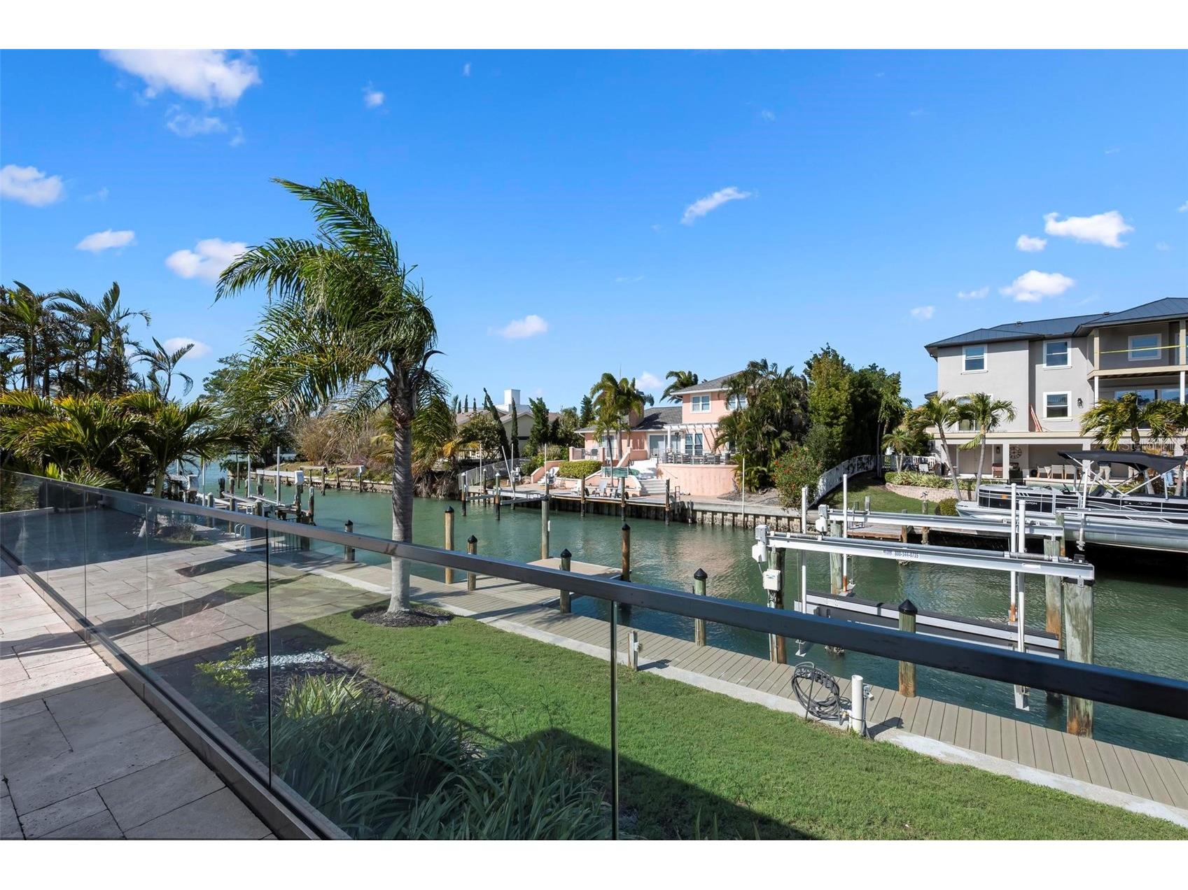 607 North Point Drive Holmes Beach FL 34217 A4682874 image54