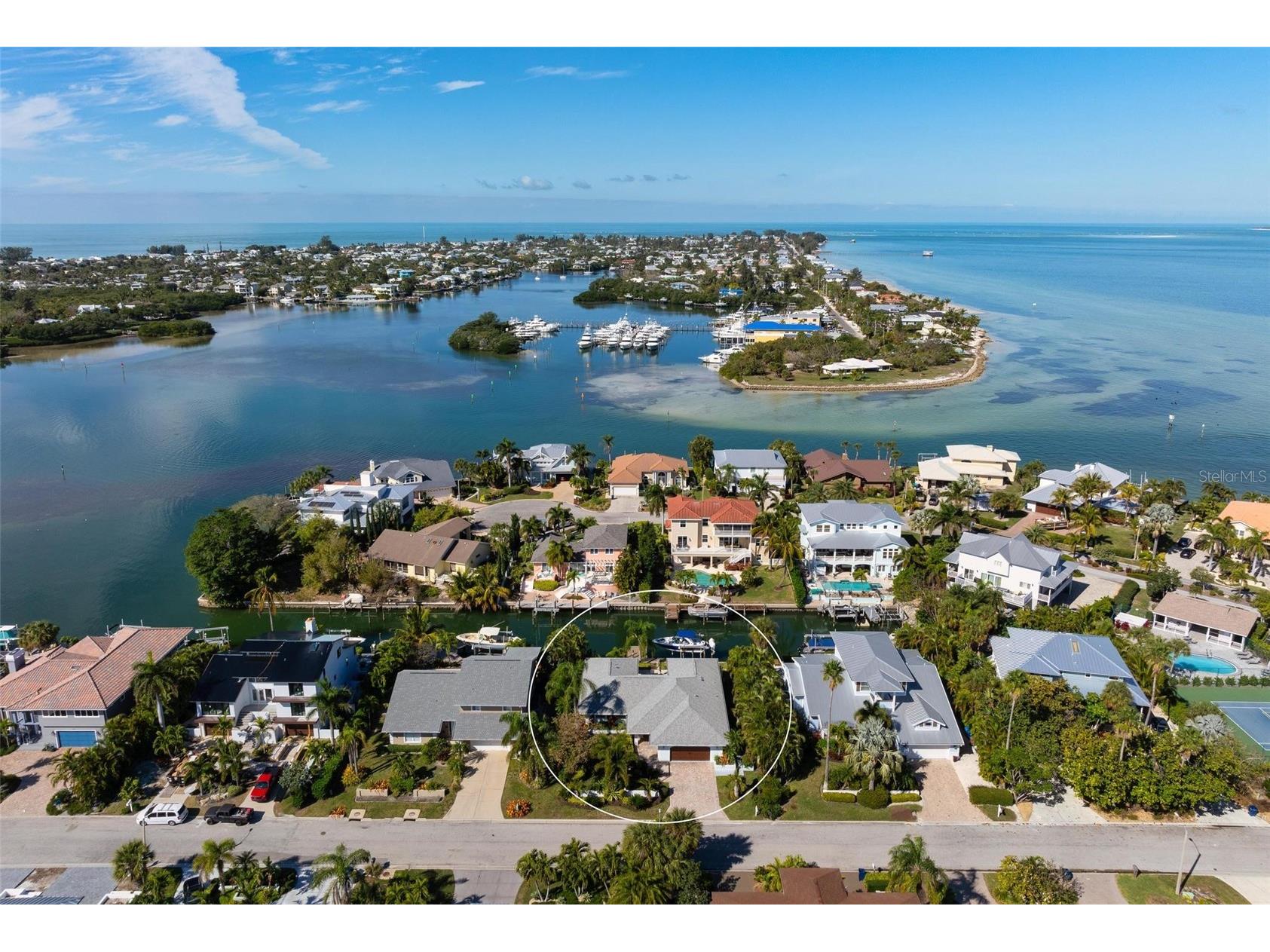 607 North Point Drive Holmes Beach FL 34217 A4682874 image6