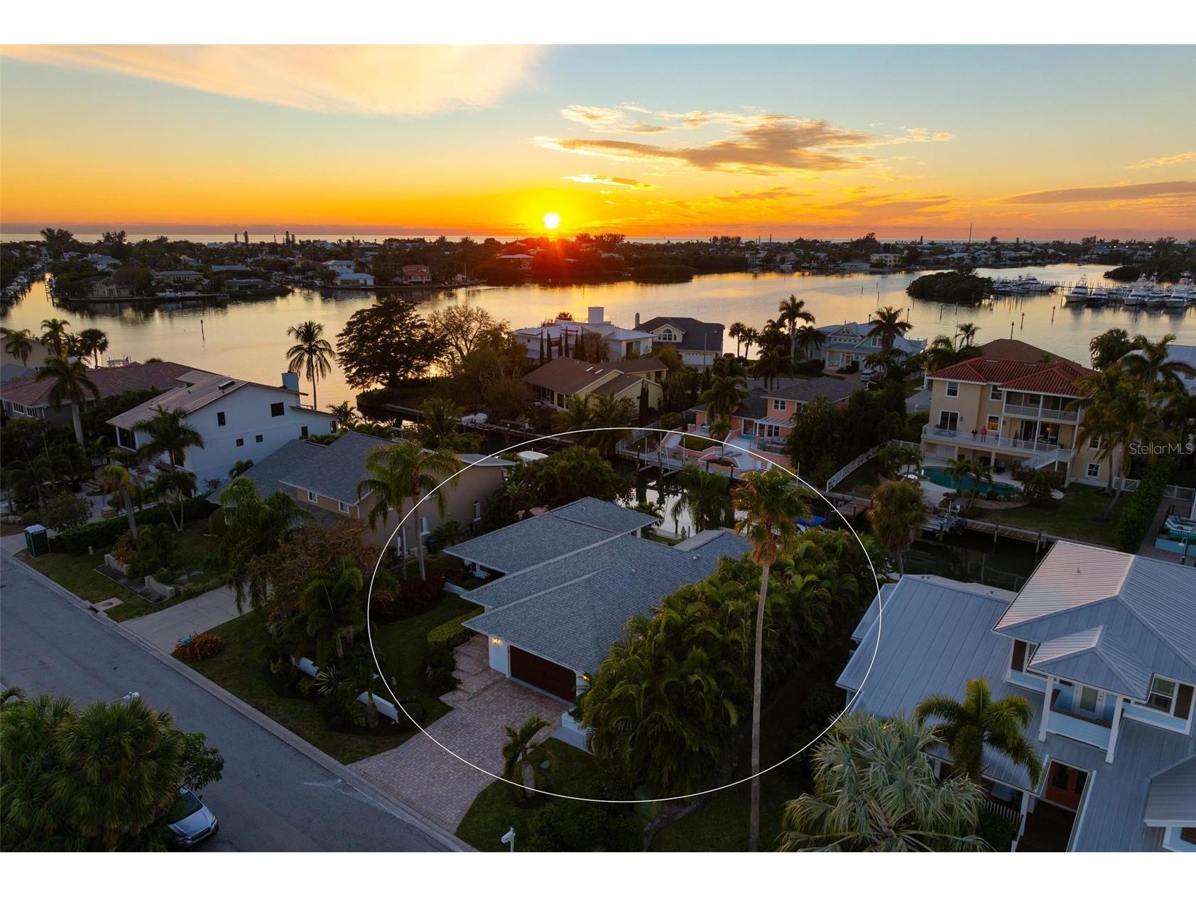607 North Point Drive Holmes Beach FL 34217 A4682874 image64