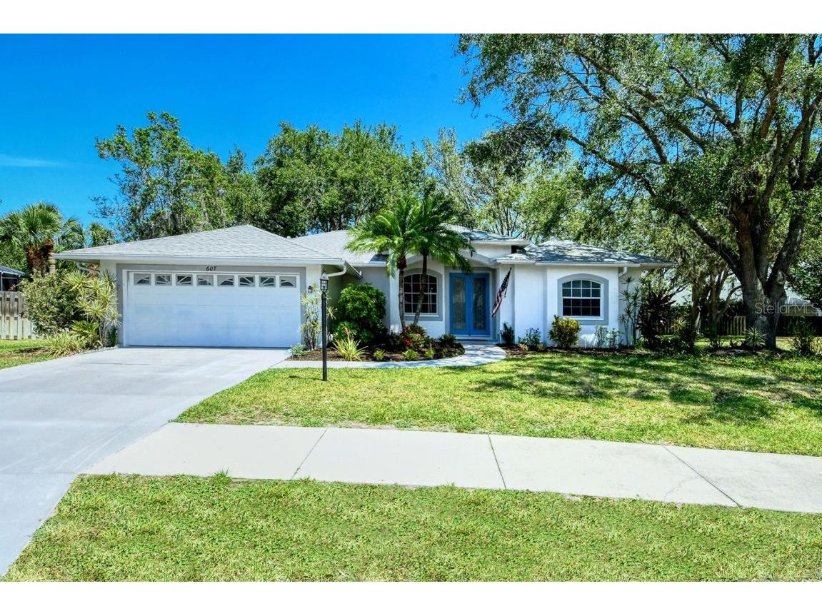 607 Oak River Court Osprey FL 34229 A4567613 image1