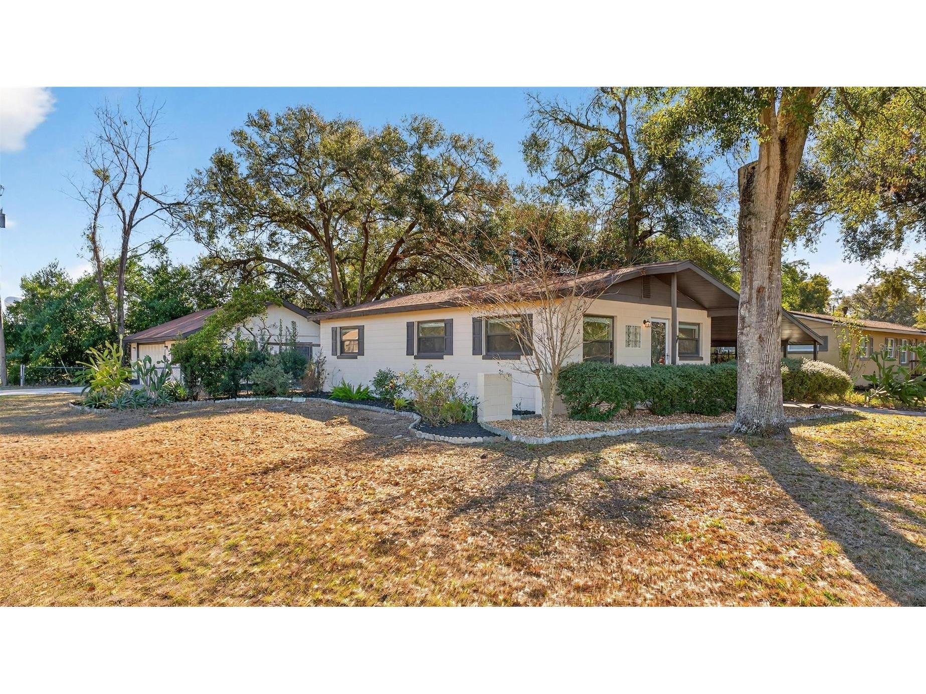 607 Patricia Avenue Fruitland Park FL 34731 G5106950 image1