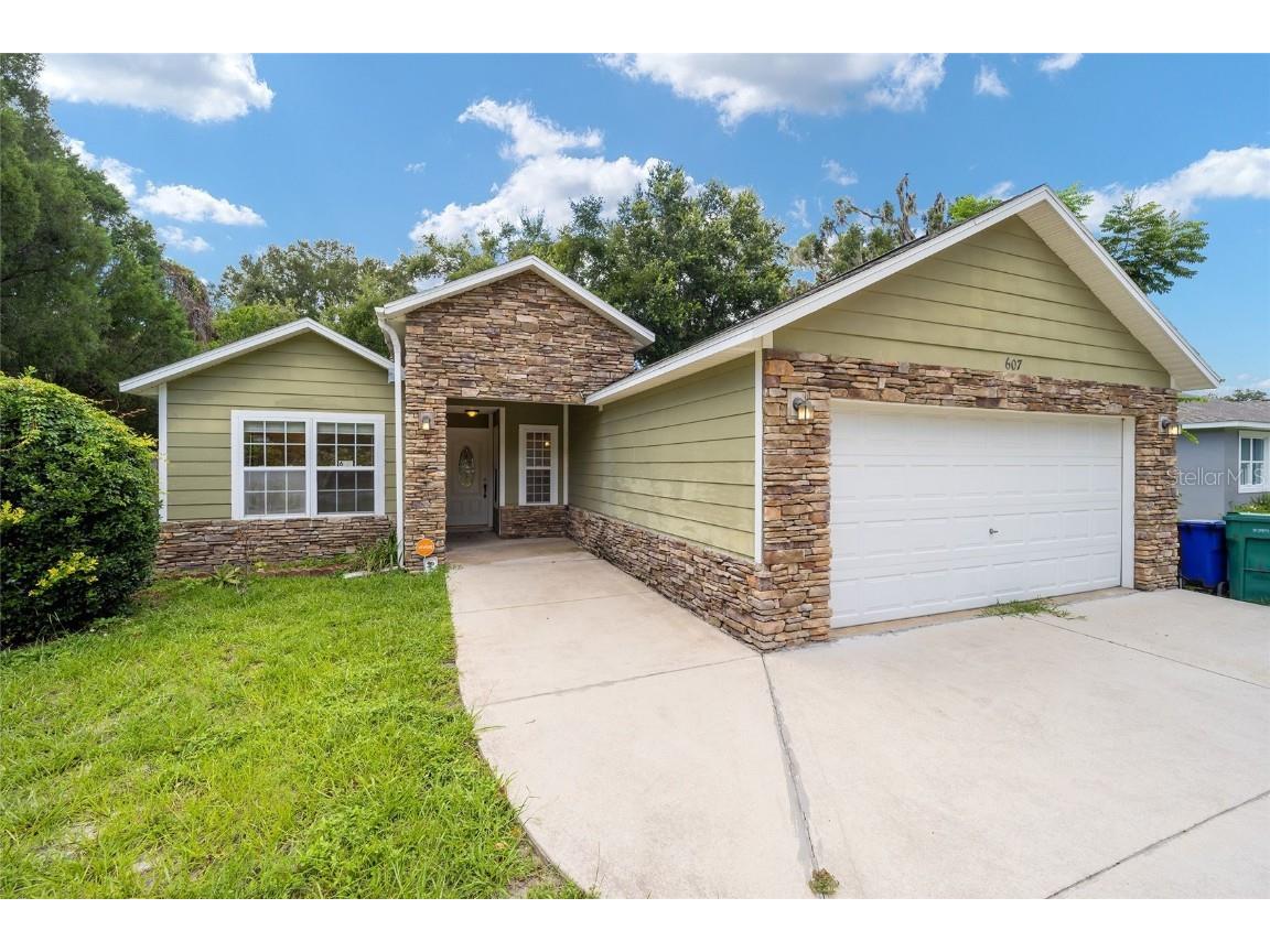 607 Powell Street Wildwood FL 34785 S5109874 image1