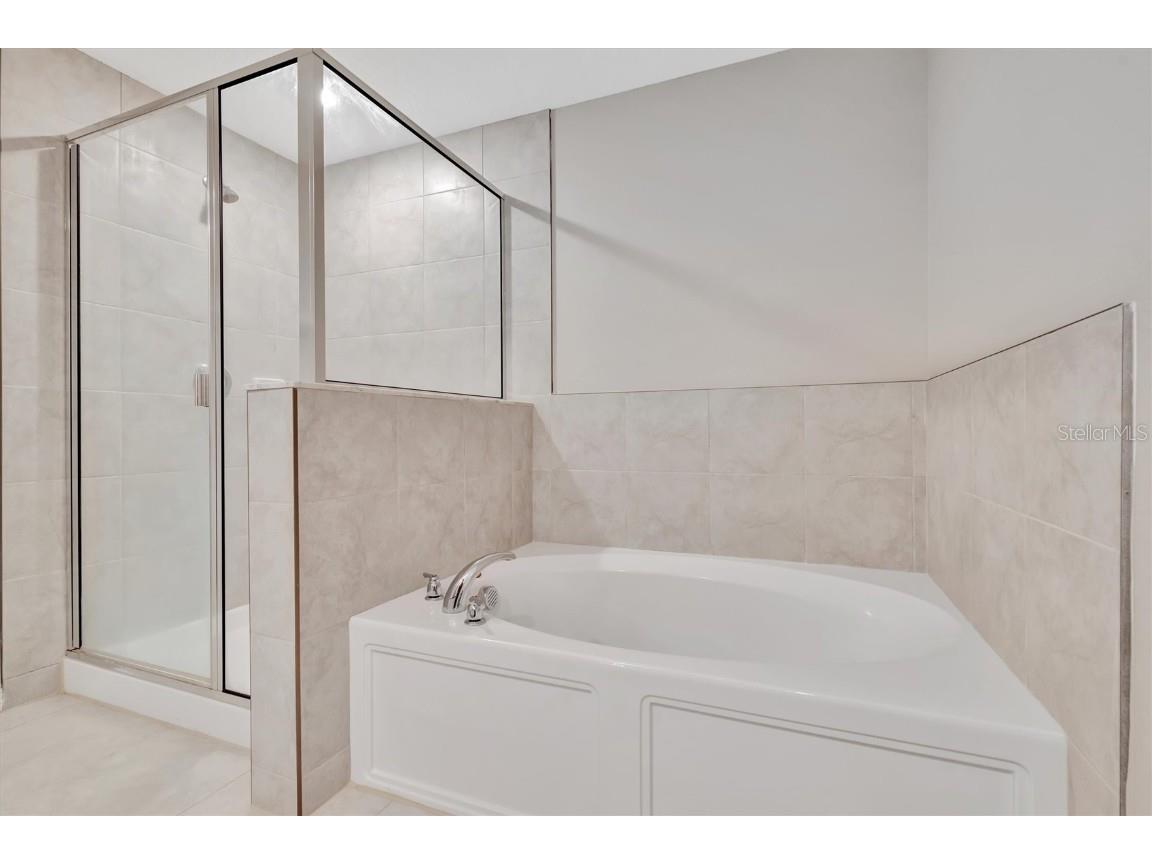 607 Royal Empress Drive Ruskin FL 33570 TB8457805 image27