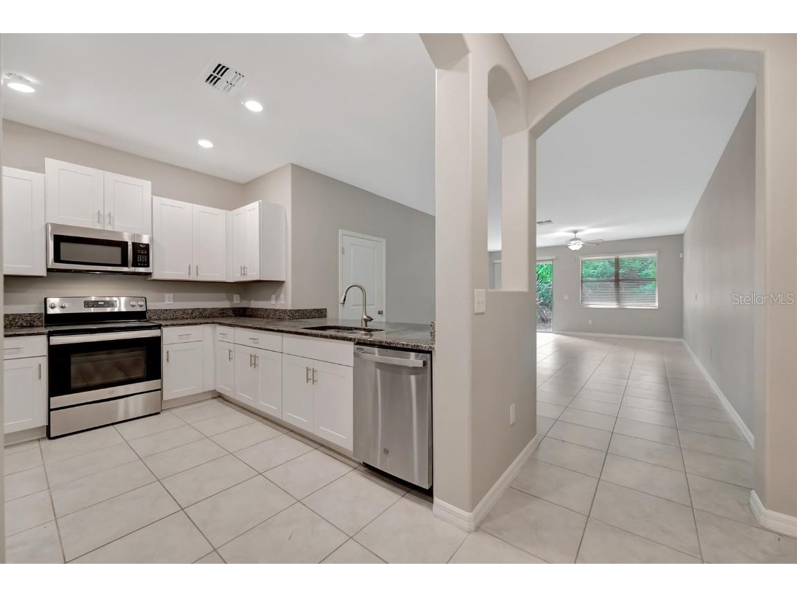 607 Royal Empress Drive Ruskin FL 33570 TB8457805 image4