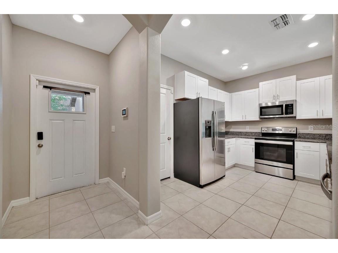 607 Royal Empress Drive Ruskin FL 33570 TB8457805 image5