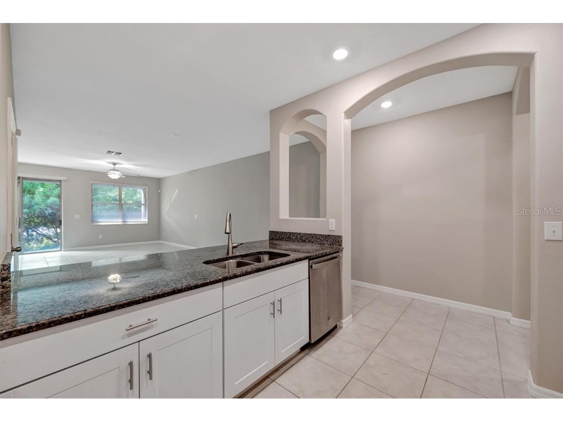 607 Royal Empress Drive Ruskin FL 33570 TB8457805 image8