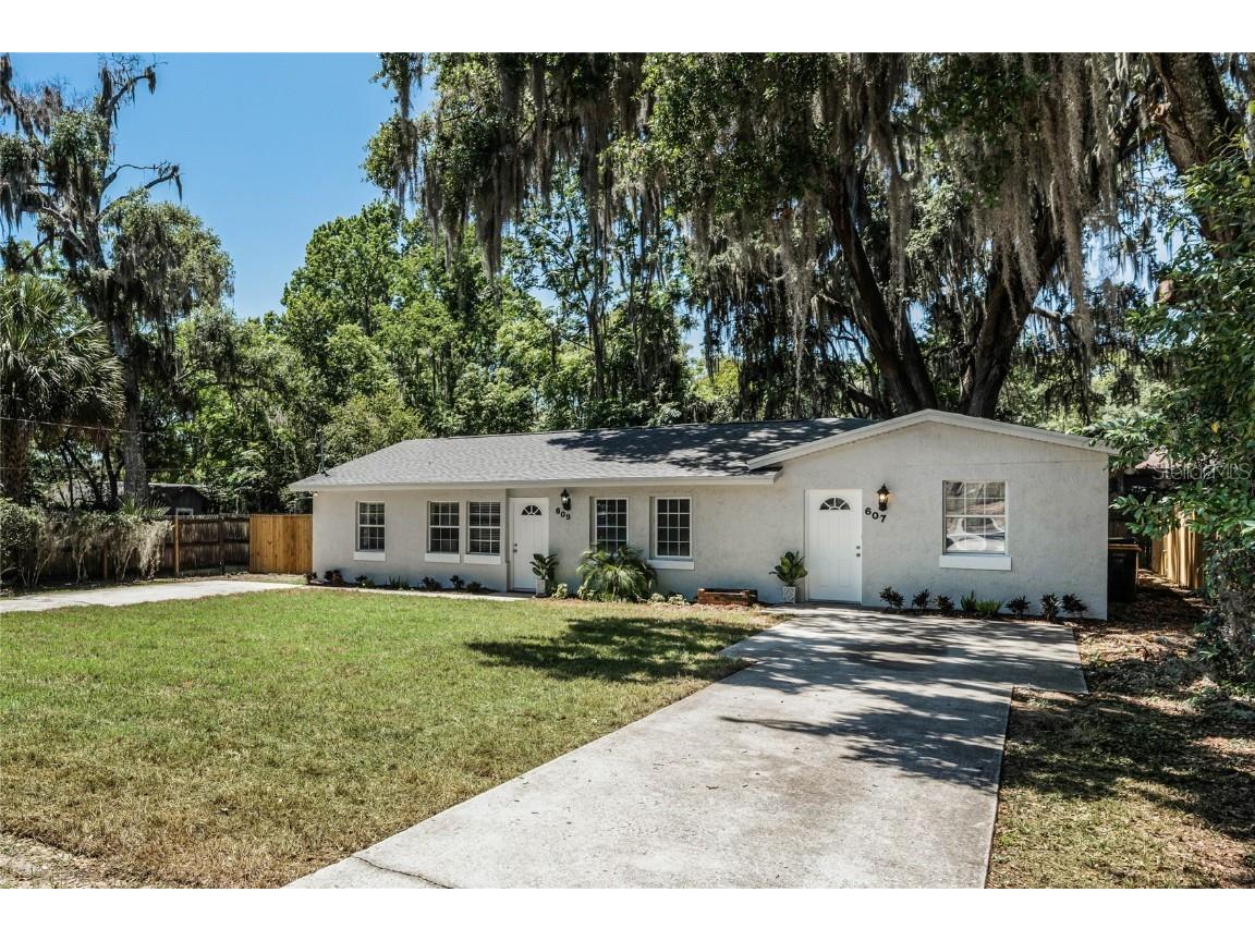 607 S Clayton Street Mount Dora FL 32757 O6105392 image1
