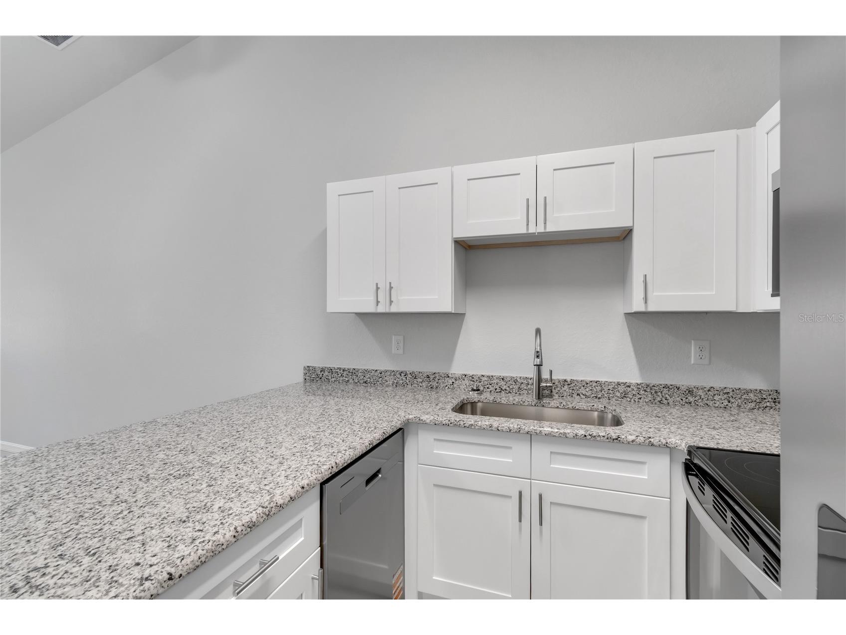607 SE 4th Drive #B Williston FL 32696 OM704808 image19