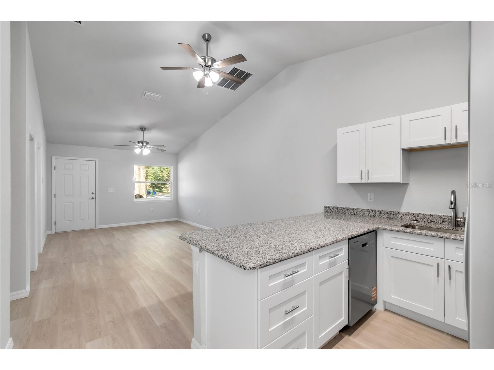 607 SE 4th Drive #B Williston FL 32696 OM704808 image20