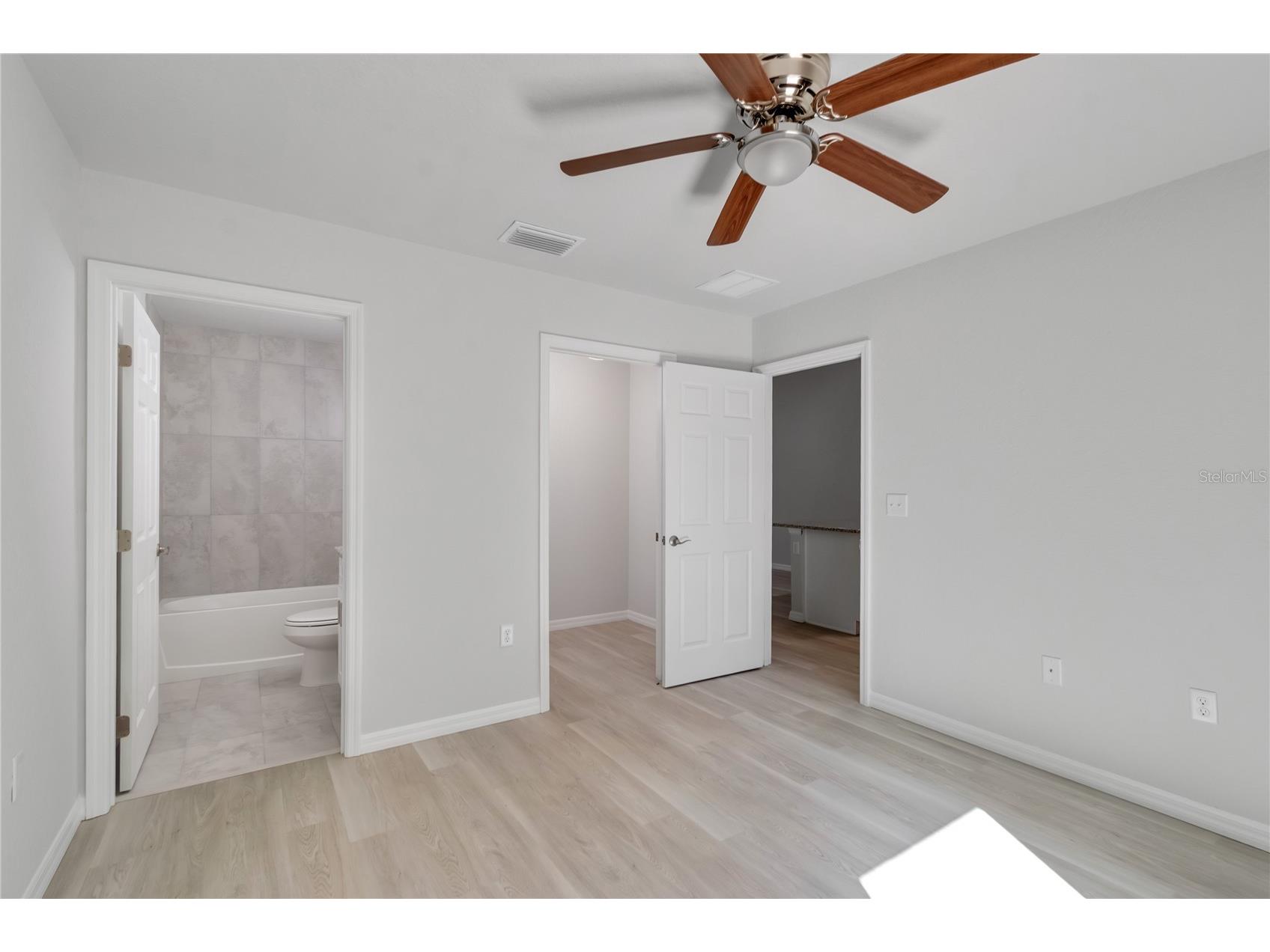 607 SE 4th Drive #B Williston FL 32696 OM704808 image25