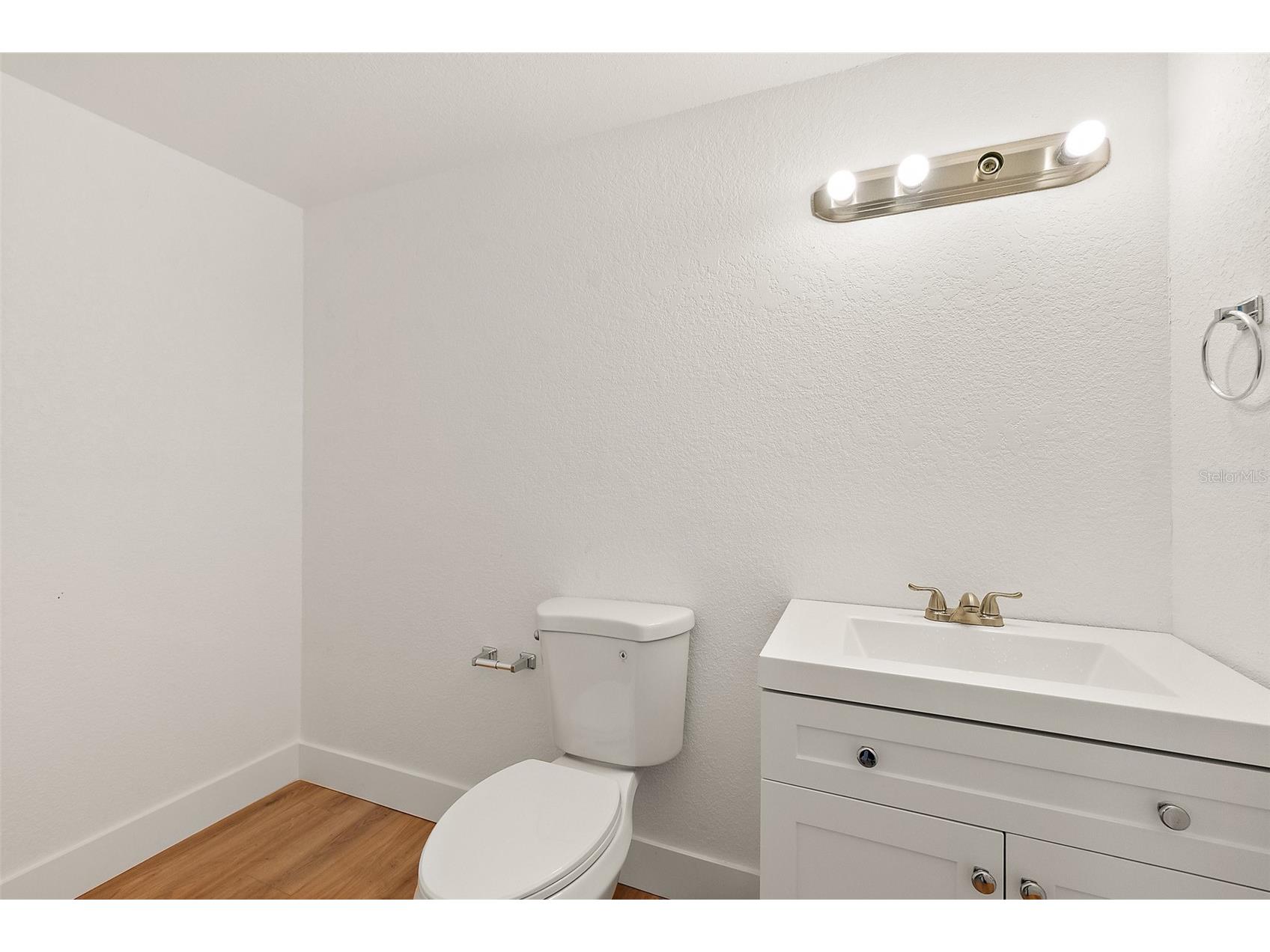 607 Wayne Avenue New Smyrna Beach FL 32168 V4949520 image15