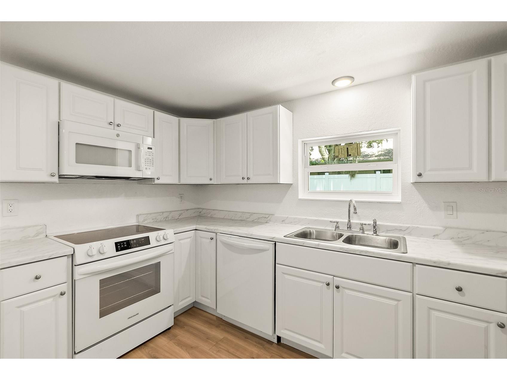 607 Wayne Avenue New Smyrna Beach FL 32168 V4949520 image3