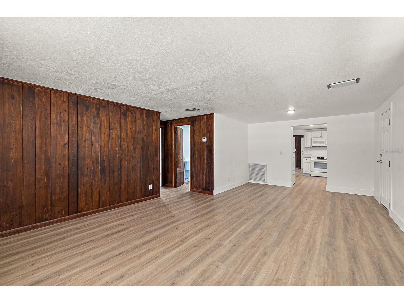 607 Wayne Avenue New Smyrna Beach FL 32168 V4949520 image7