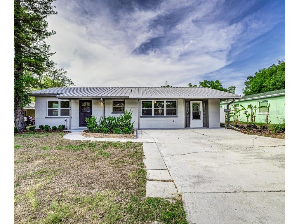 607 Young Place Lakeland FL 33803 L4952371 image1