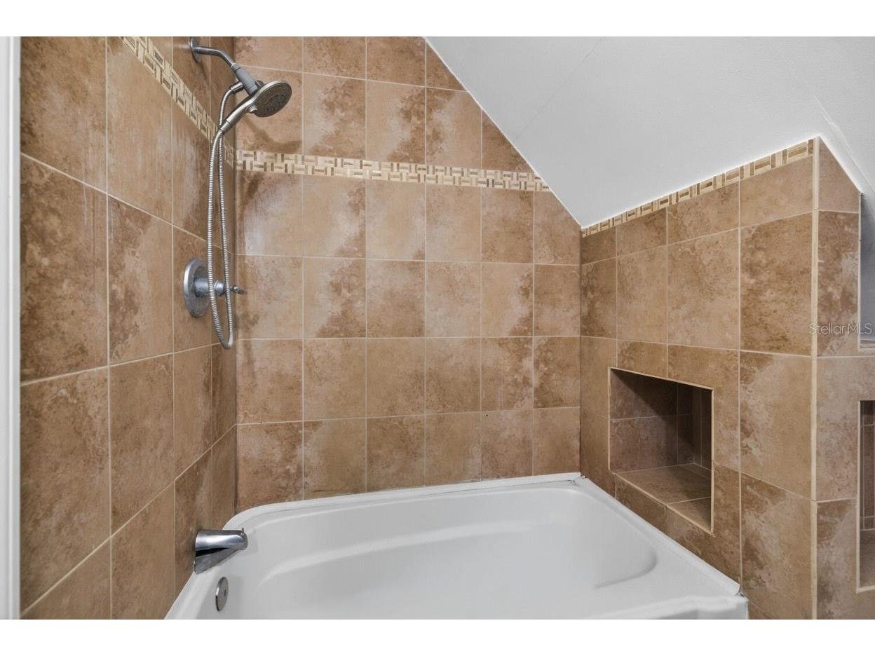 6070 66th Avenue N Pinellas Park FL 33781 TB8516114 image31