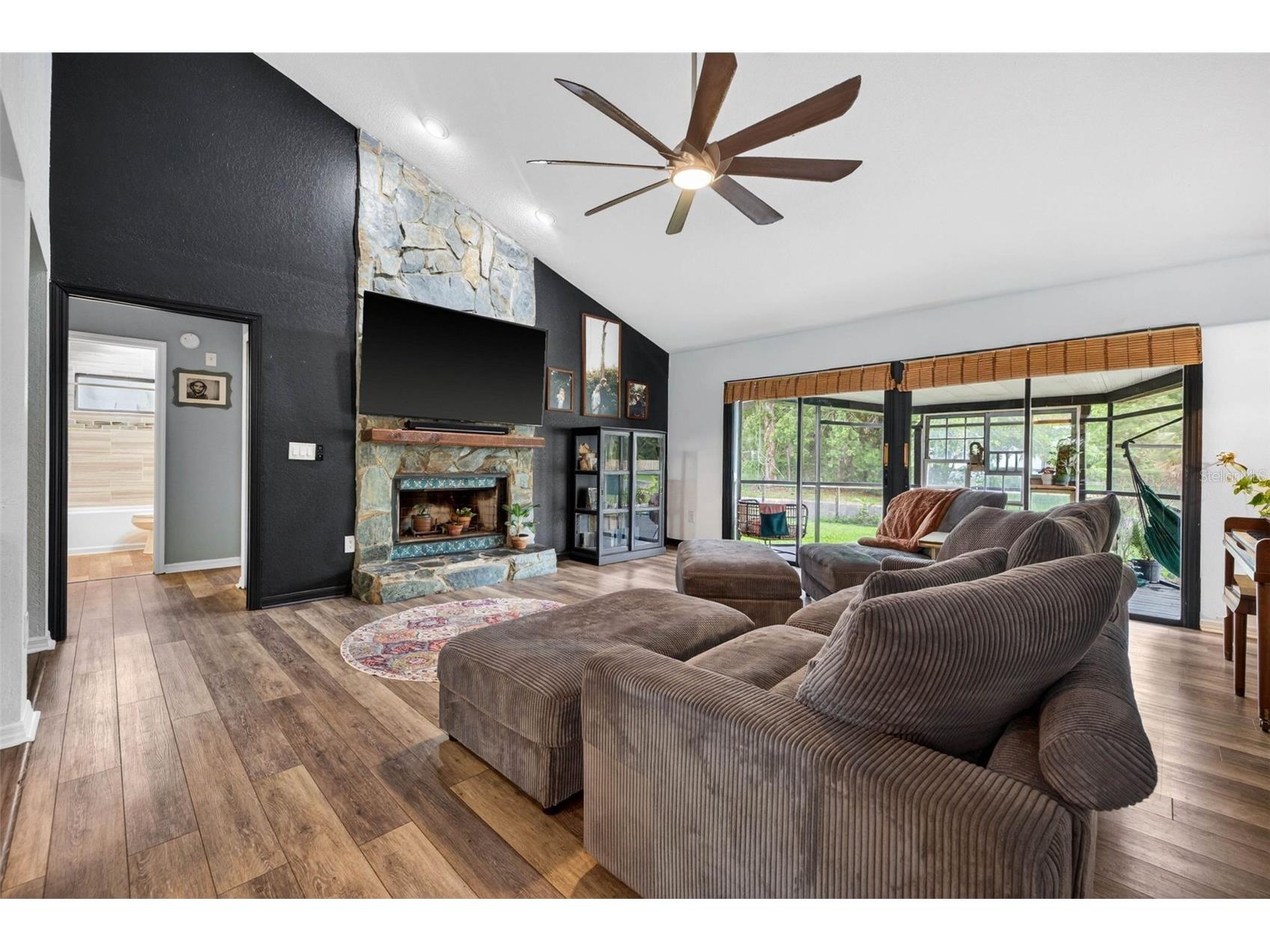 6070 66th Avenue N Pinellas Park FL 33781 TB8516114 image5