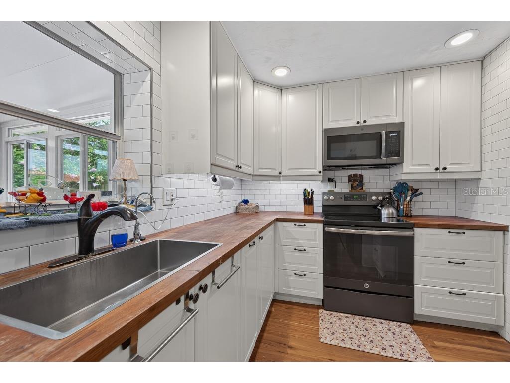 6070 73rd Street N Saint Petersburg FL 33709 TB8527326 image16