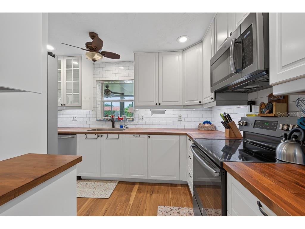 6070 73rd Street N Saint Petersburg FL 33709 TB8527326 image17