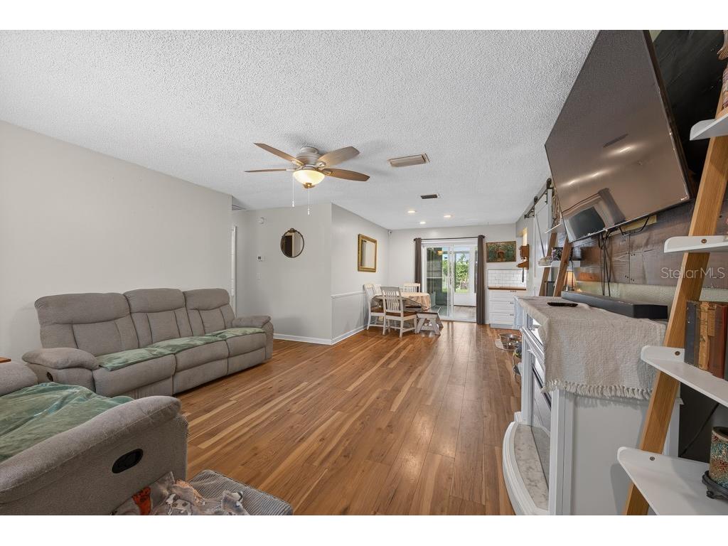 6070 73rd Street N Saint Petersburg FL 33709 TB8527326 image2