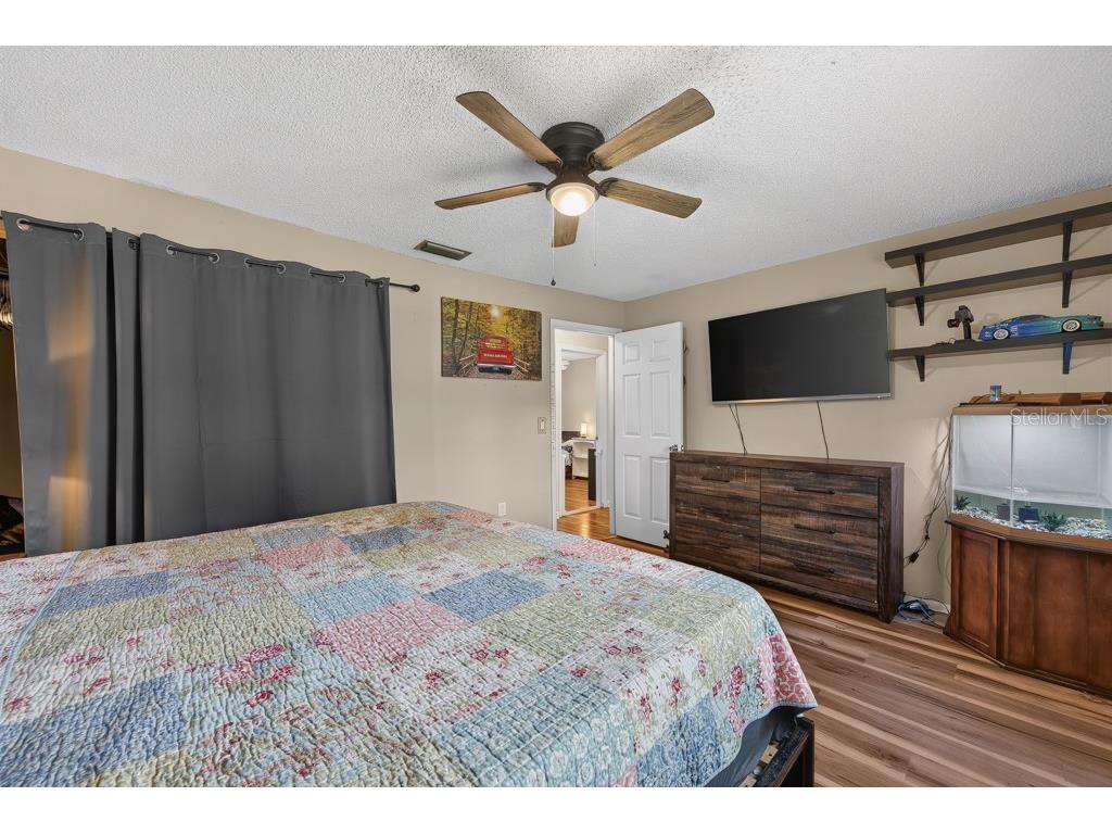 6070 73rd Street N Saint Petersburg FL 33709 TB8527326 image23