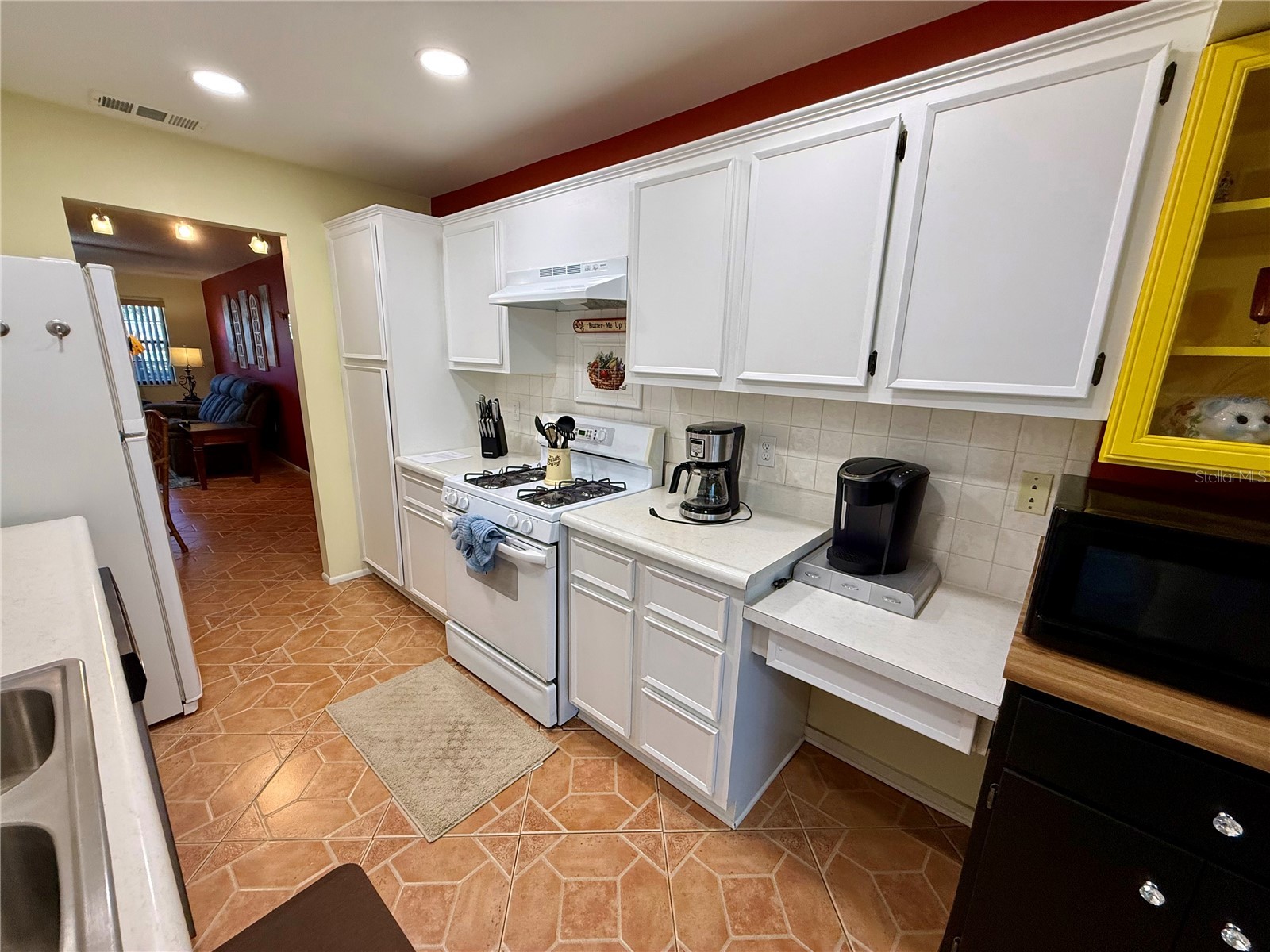 6070 80th Street N #105 Saint Petersburg FL 33709 A4683361 image10