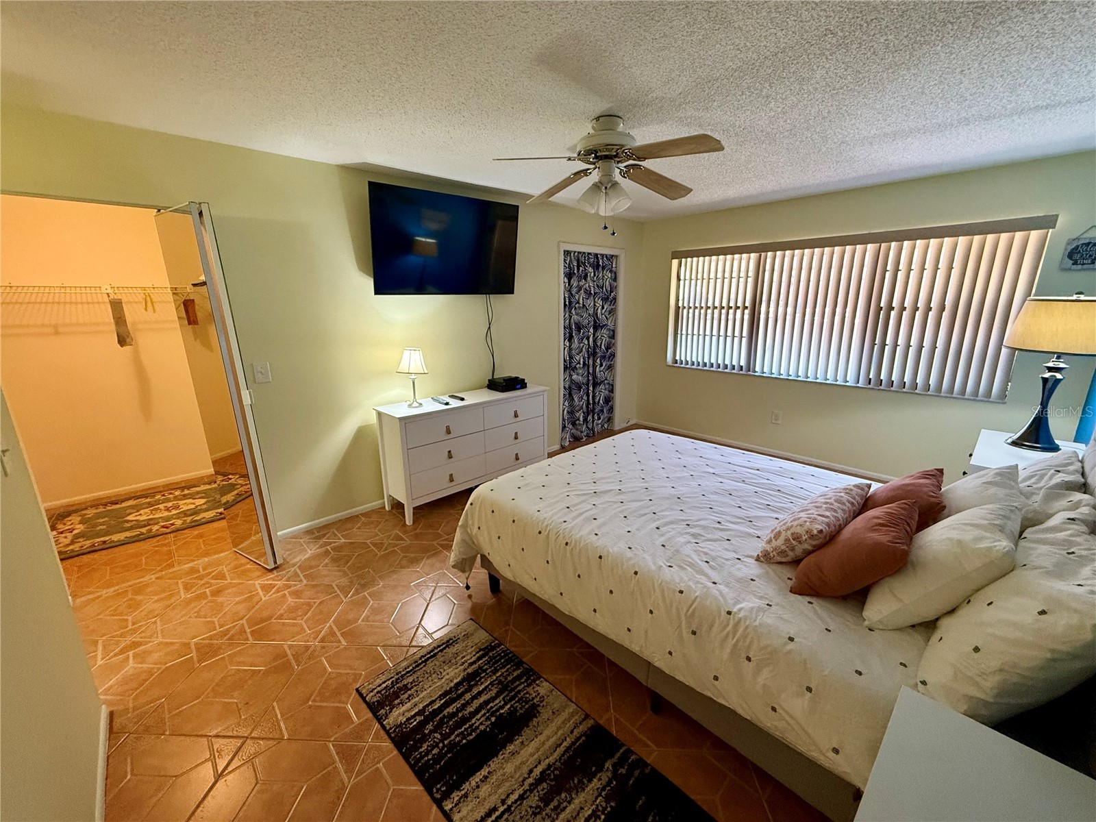 6070 80th Street N #105 Saint Petersburg FL 33709 A4683361 image22