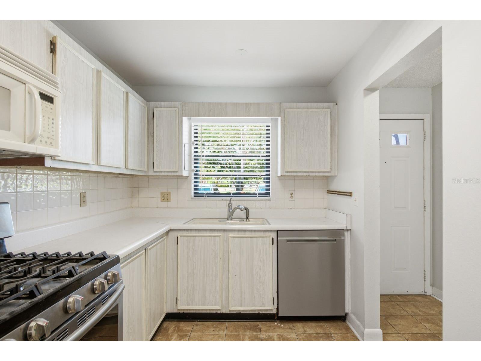6070 80th Street N #109 Saint Petersburg FL 33709 TB8520368 image21