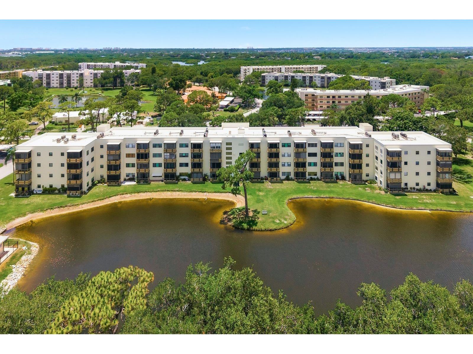 6070 80th Street N #109 Saint Petersburg FL 33709 TB8520368 image47