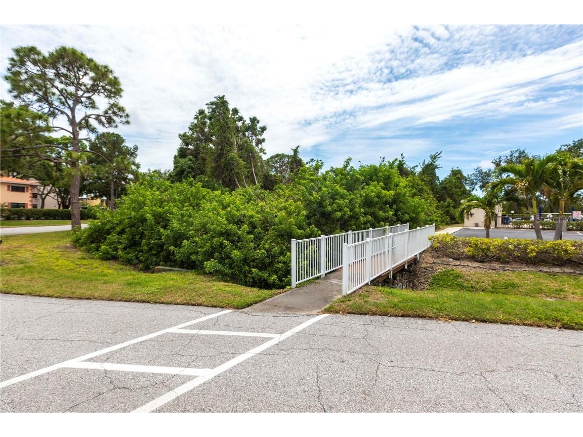 6070 80th Street N #215 Saint Petersburg FL 33709 TB8431043 image27