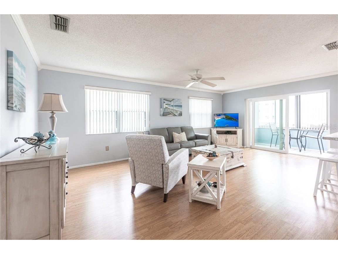 6070 80th Street N #215 Saint Petersburg FL 33709 TB8431043 image3