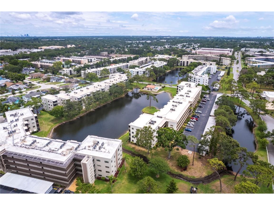 6070 80th Street N #215 Saint Petersburg FL 33709 TB8431043 image36