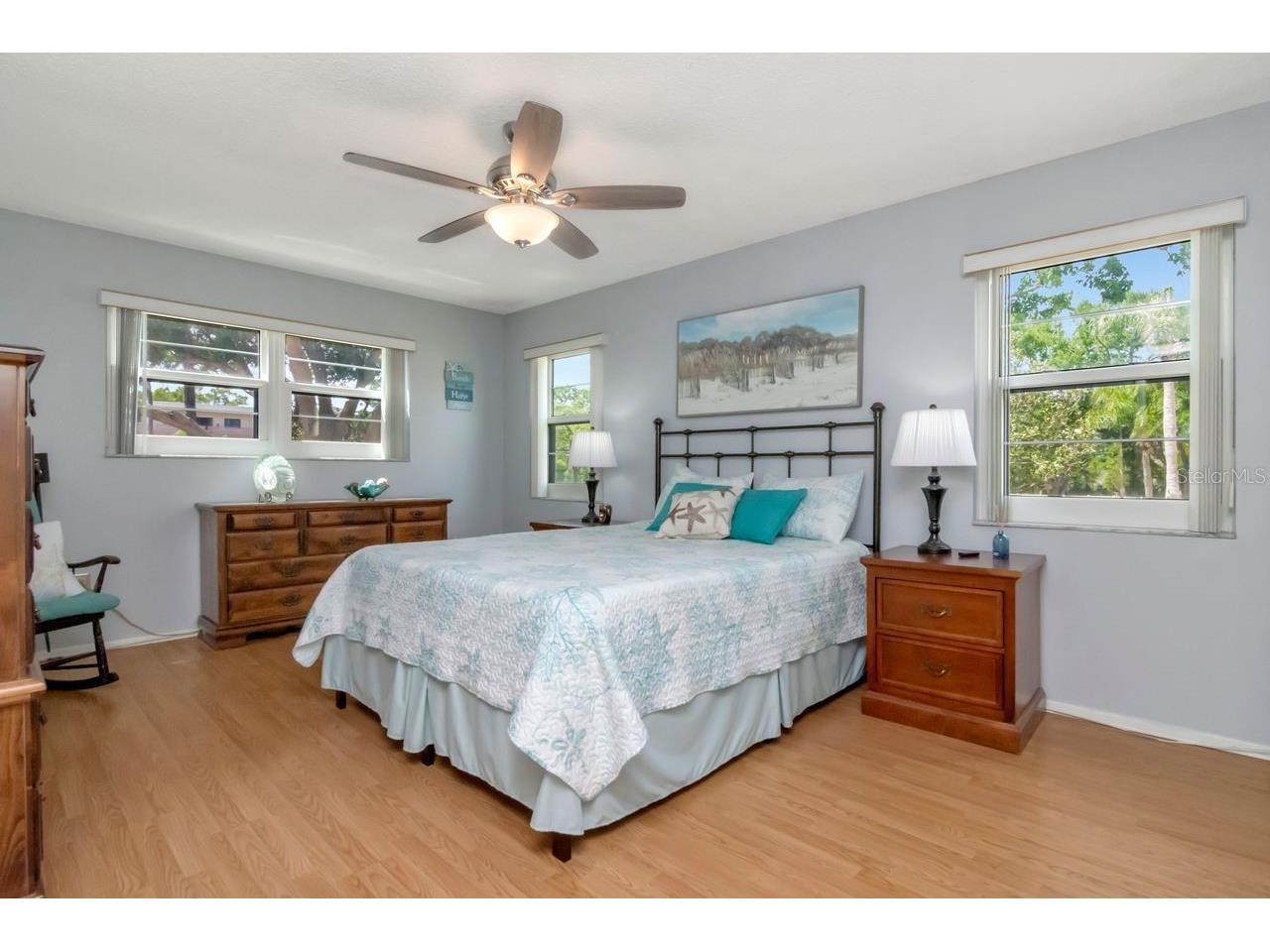 6070 80th Street N #215 Saint Petersburg FL 33709 TB8494999 image26