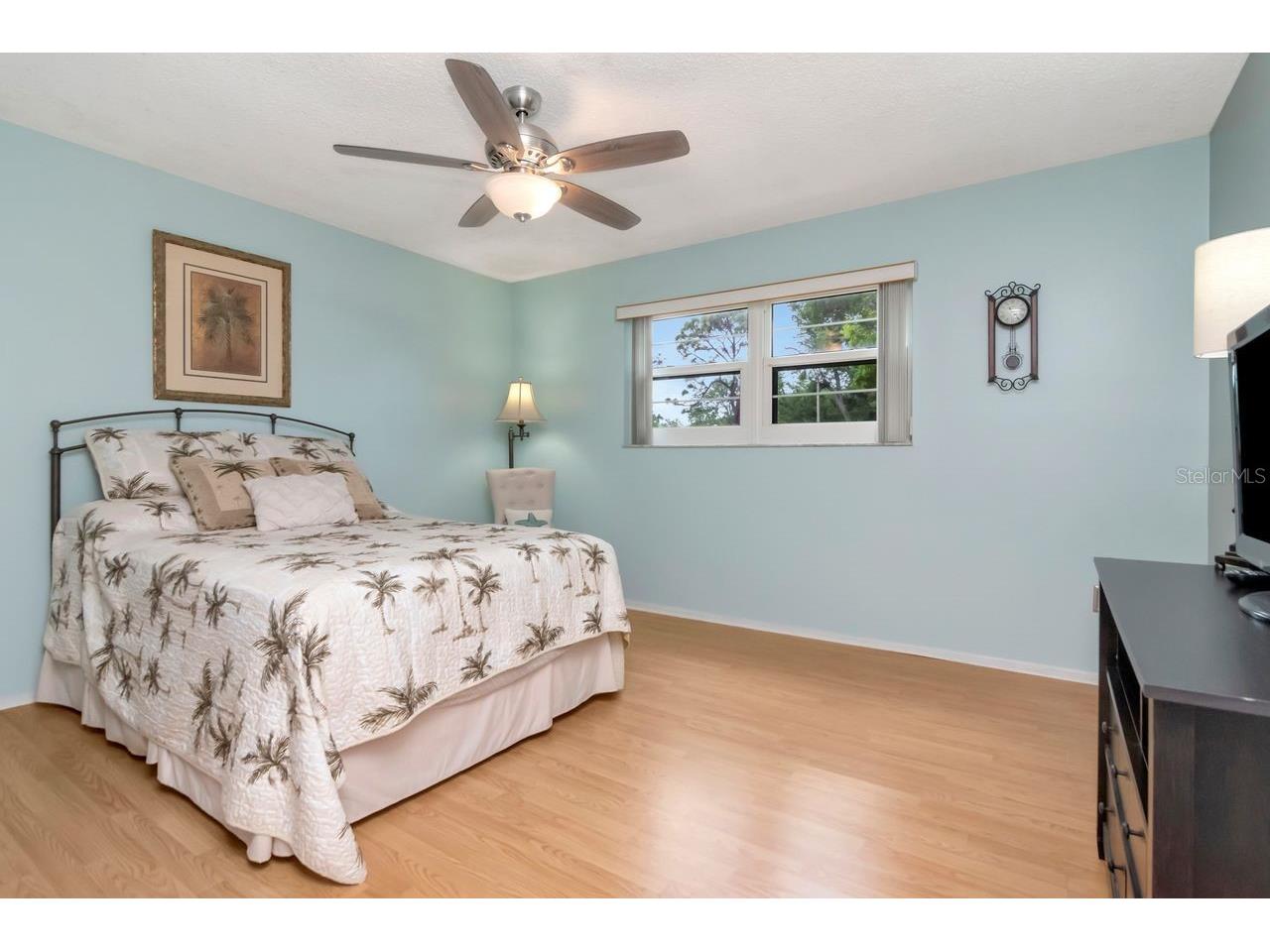 6070 80th Street N #215 Saint Petersburg FL 33709 TB8494999 image33