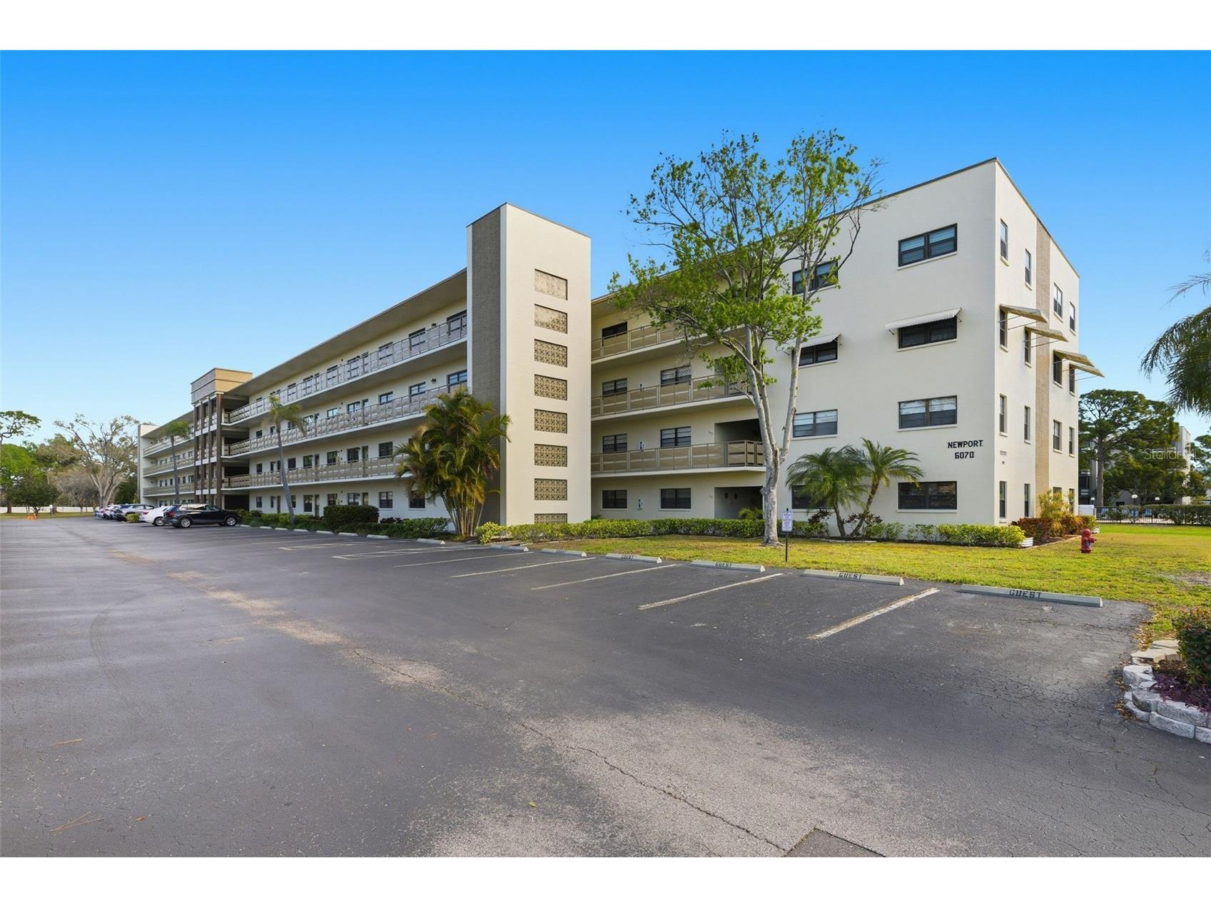 6070 80th Street N #403 Saint Petersburg FL 33709 TB8479291 image1