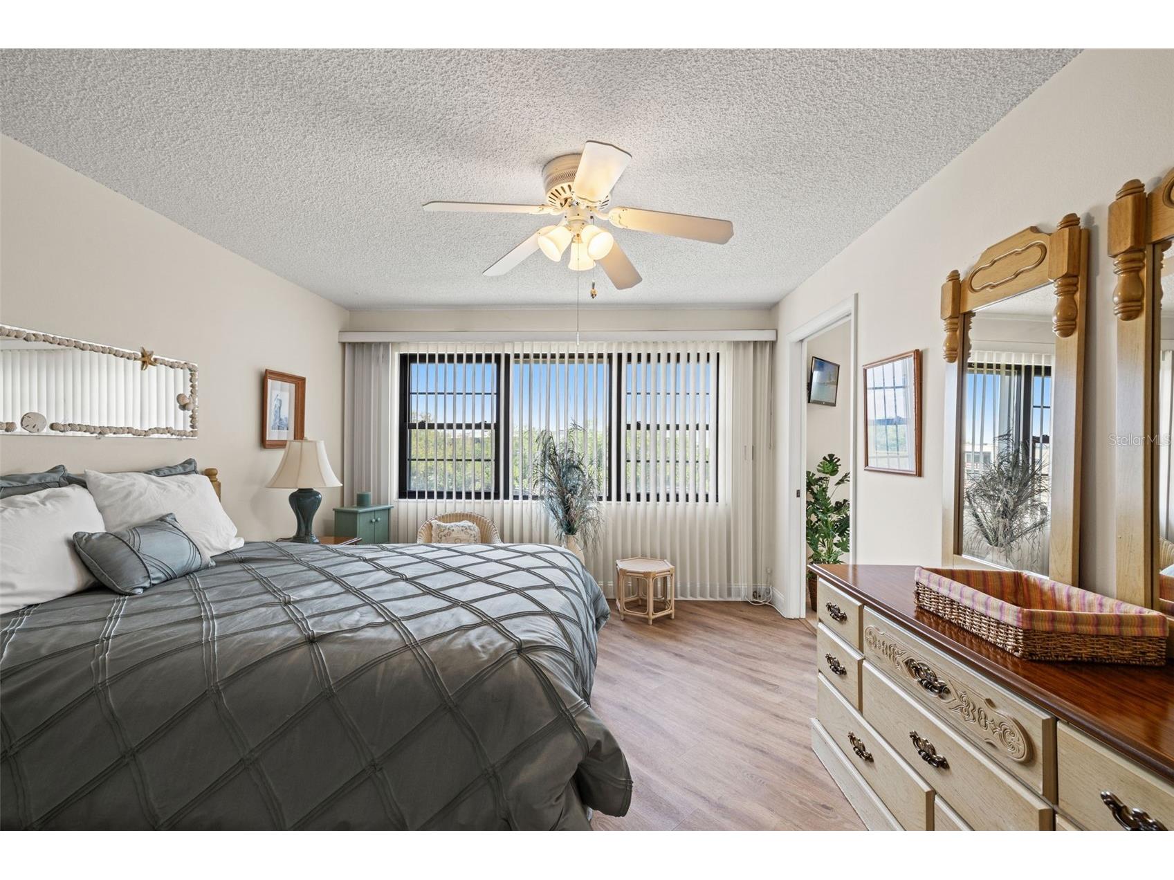 6070 80th Street N #410 Saint Petersburg FL 33709 TB8492464 image32