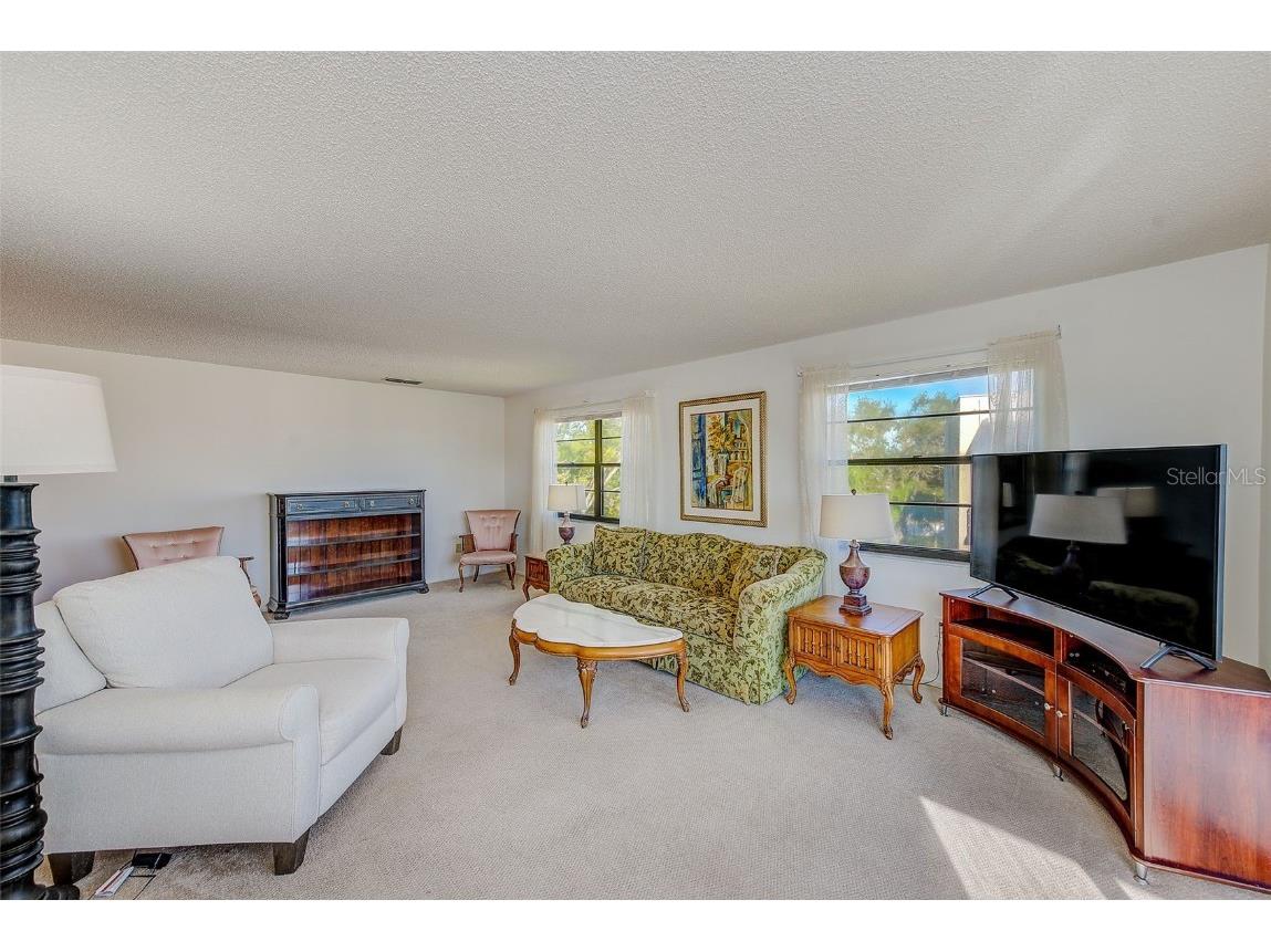 6070 80th Street N #415 Saint Petersburg FL 33709 TB8452142 image12