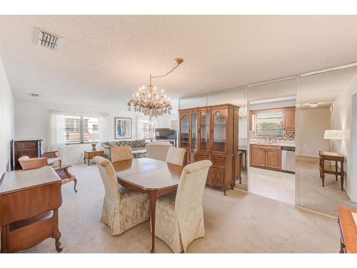 6070 80th Street N #415 Saint Petersburg FL 33709 TB8452142 image3