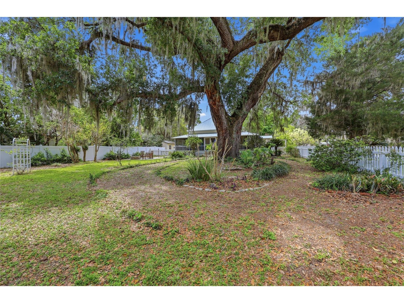 6070 Avenue F Mc Intosh FL 32664 GC537919 image37