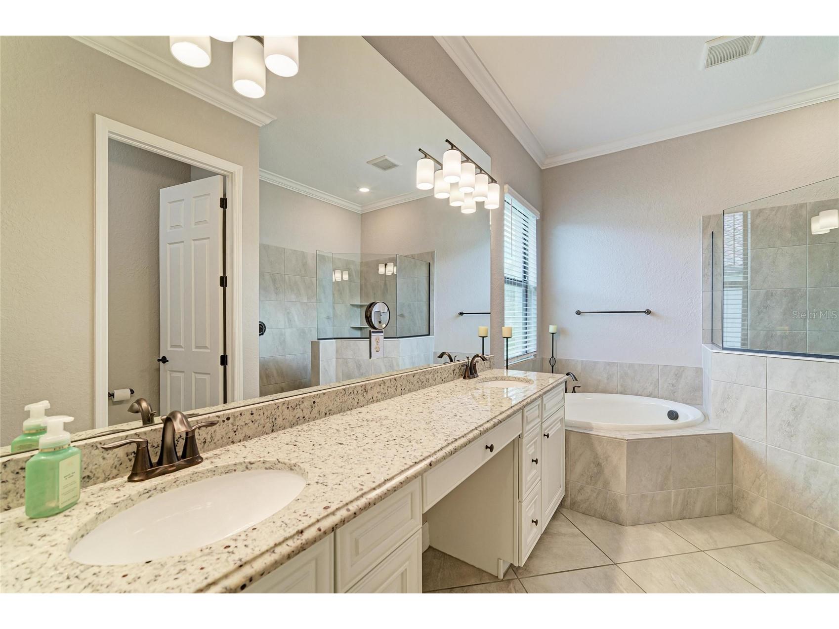 6070 Brandon Run Lakewood Ranch FL 34211 A4688065 image27
