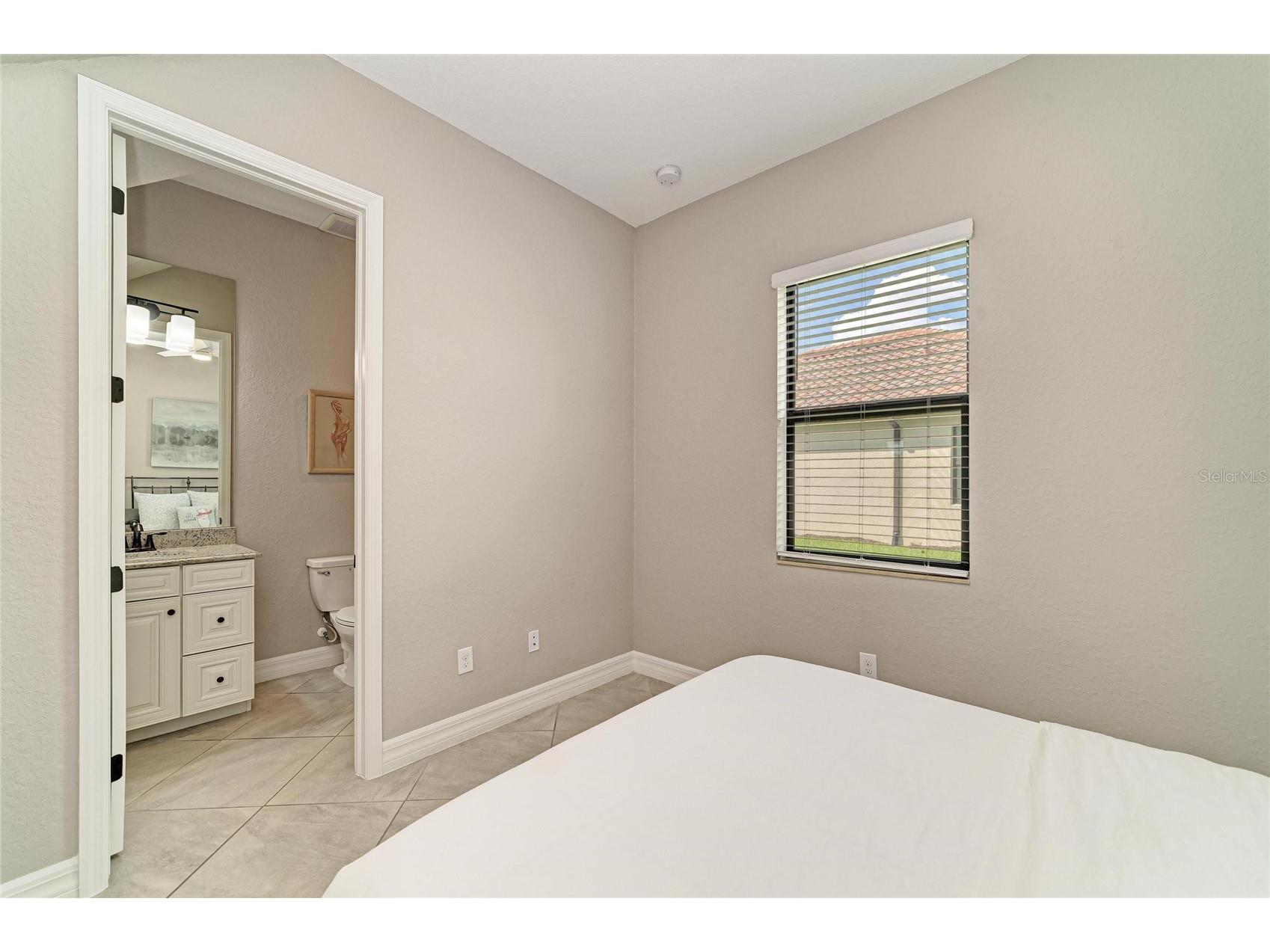 6070 Brandon Run Lakewood Ranch FL 34211 A4688065 image41