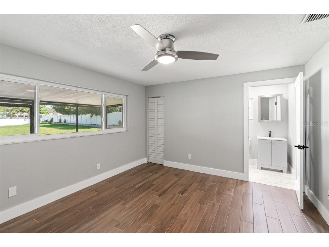 6070 Denver Street NE Saint Petersburg FL 33703 TB8438756 image12